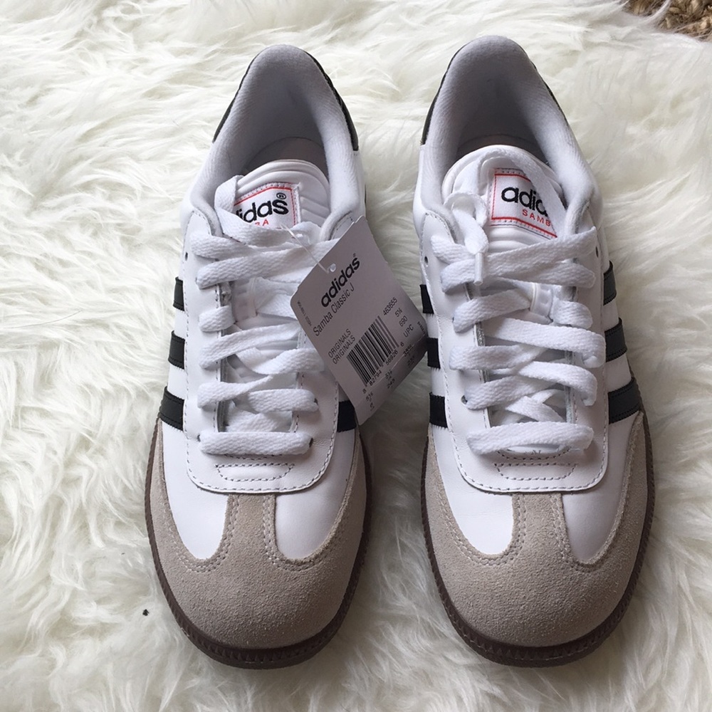 NWT Boy’s Classic Adidas Sambas
